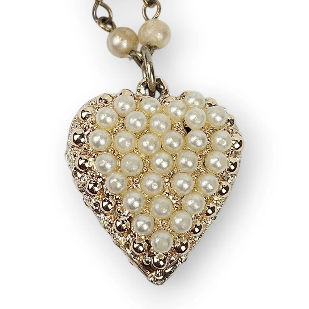 Vintage Faux Pearl Heart Necklace Creamy Beige Gold Tone Chain Adjustable 17